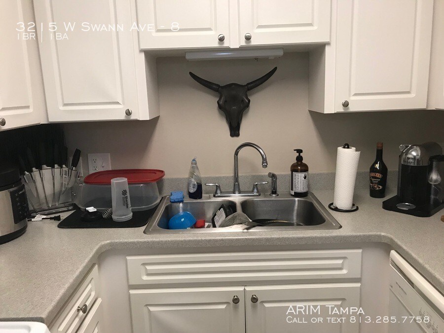 Foto principal - 3215 W Swann Ave