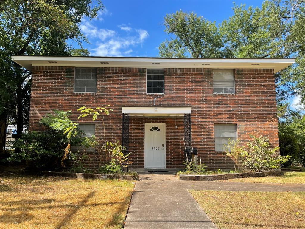 Primary Photo - 1007 Thomason St
