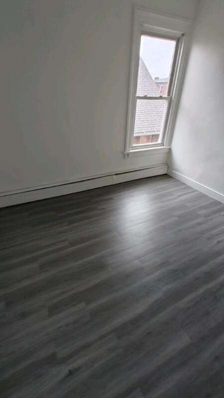 Foto del edificio - 118 Babcock St