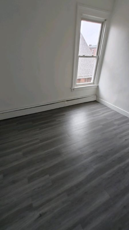 Building Photo - 118 Babcock St