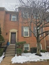 Building Photo - 3174 Stratford Ct