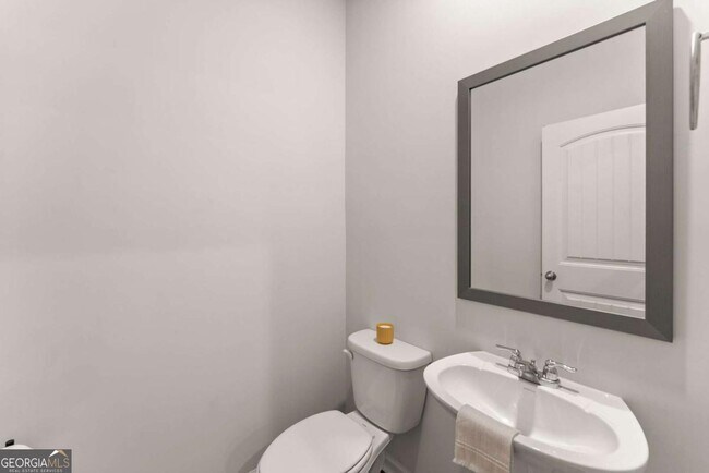 Building Photo - 300 Stoneybrook Dr