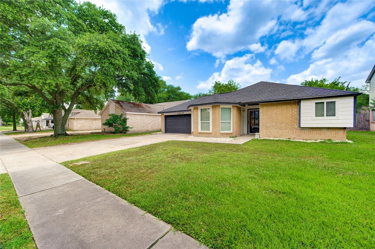Foto principal - 2327 Piddler Dr