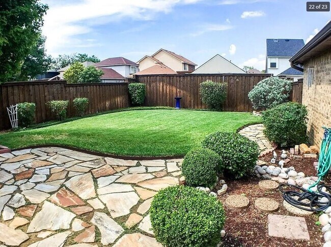 Foto del edificio - Charming 3BR House in Carrollton