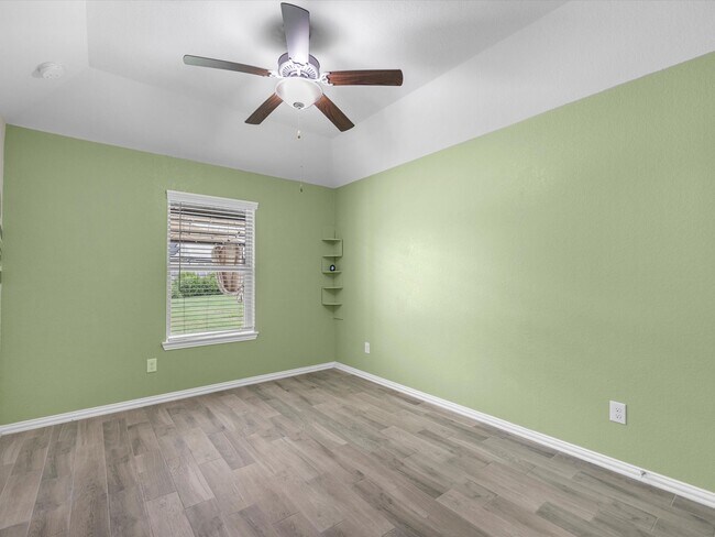 Building Photo - 15211 Montezuma Quail Dr