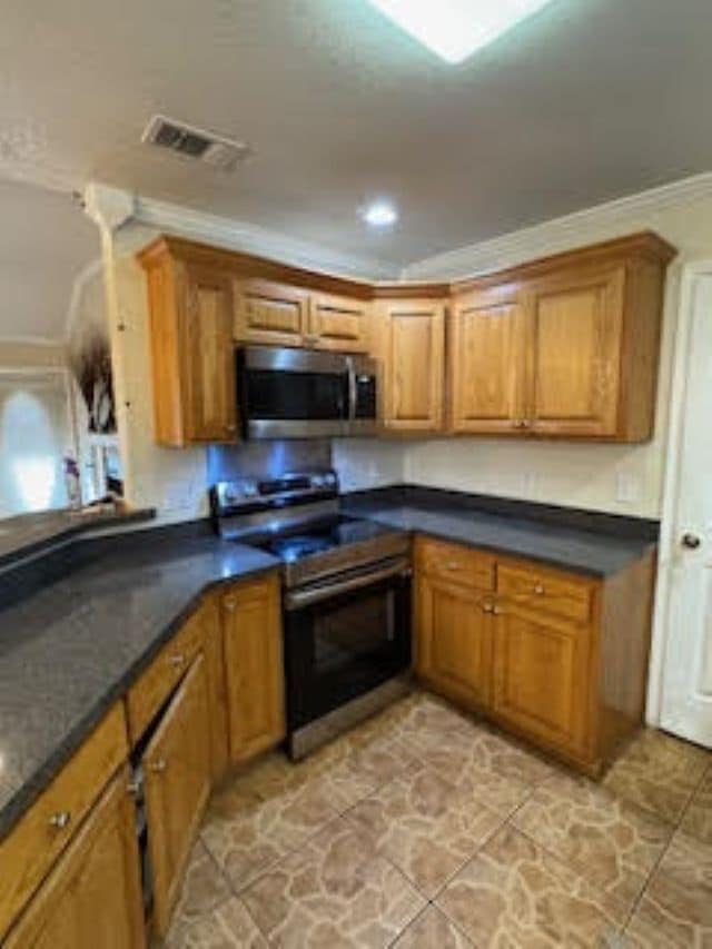 Building Photo - 4518 Atchison St