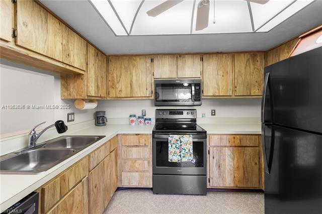Building Photo - 6146 Whiskey Creek Dr