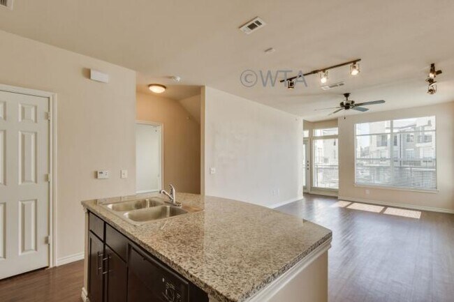 Building Photo - 4 bedroom in SAN MARCOS TX 78666