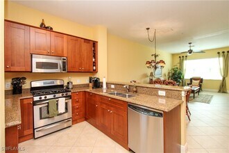 Building Photo - 9224 Campanile Cir