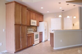 Building Photo - 16010 Via Solera Cir