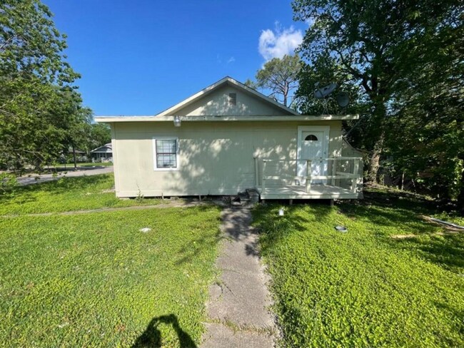 Foto del edificio - 1300 18th St