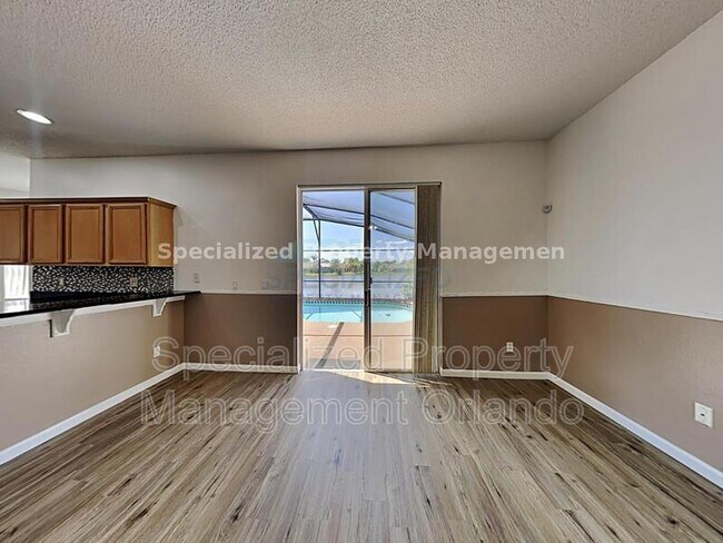 Building Photo - 728 Hardwood Cir