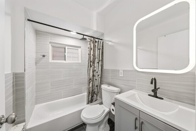 Foto del edificio - 124 73rd St