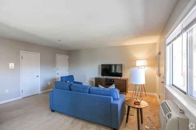 Building Photo - Lakeview Gardens Apartments