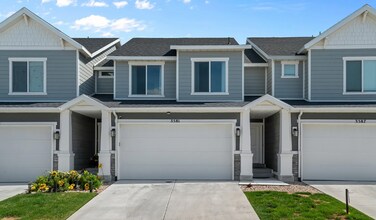 Building Photo - 3581 Grassland Dr