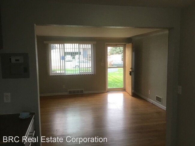 Building Photo - 1 br, 1 bath Apartment - 6700 West 37th Place