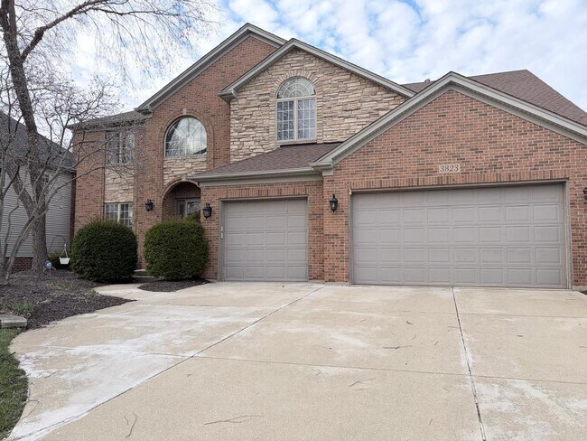 Foto del edificio - 3823 Sunburst Ln