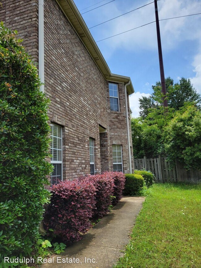 Building Photo - 549 Hackberry Ridge Cove