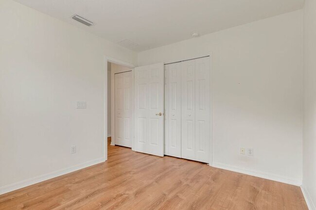 Foto del edificio - 3912 Heirloom Rose Pl