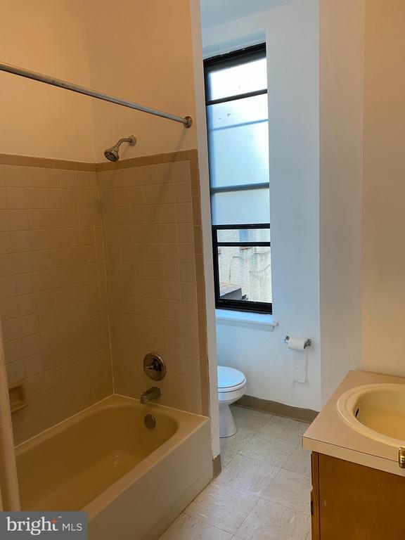 Foto del edificio - 1703 W Diamond St