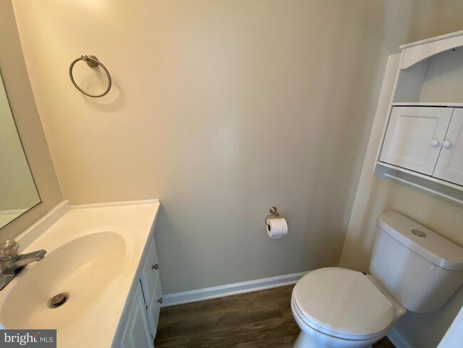 Foto del edificio - 123 Lynnhaven Ct