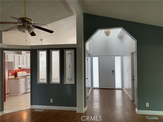 Foto del edificio - 47800 Madison St