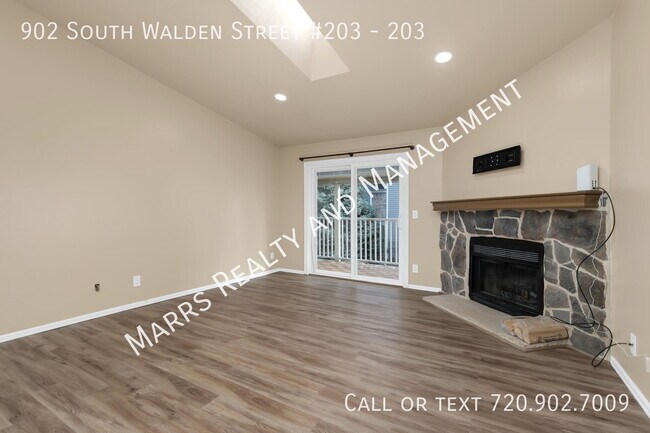 Foto del edificio - 902 S Walden St