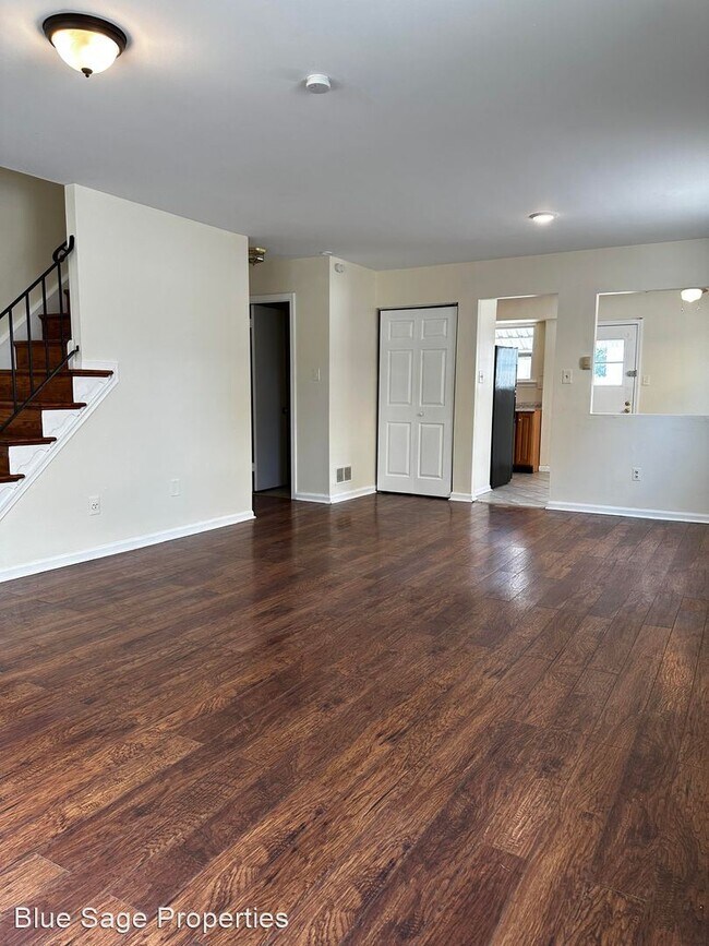 Building Photo - 3 br, 1.5 bath House - 914 Pusey St
