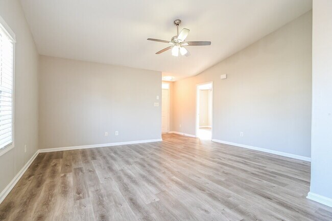 Foto del edificio - 1007 Kansas City Dr