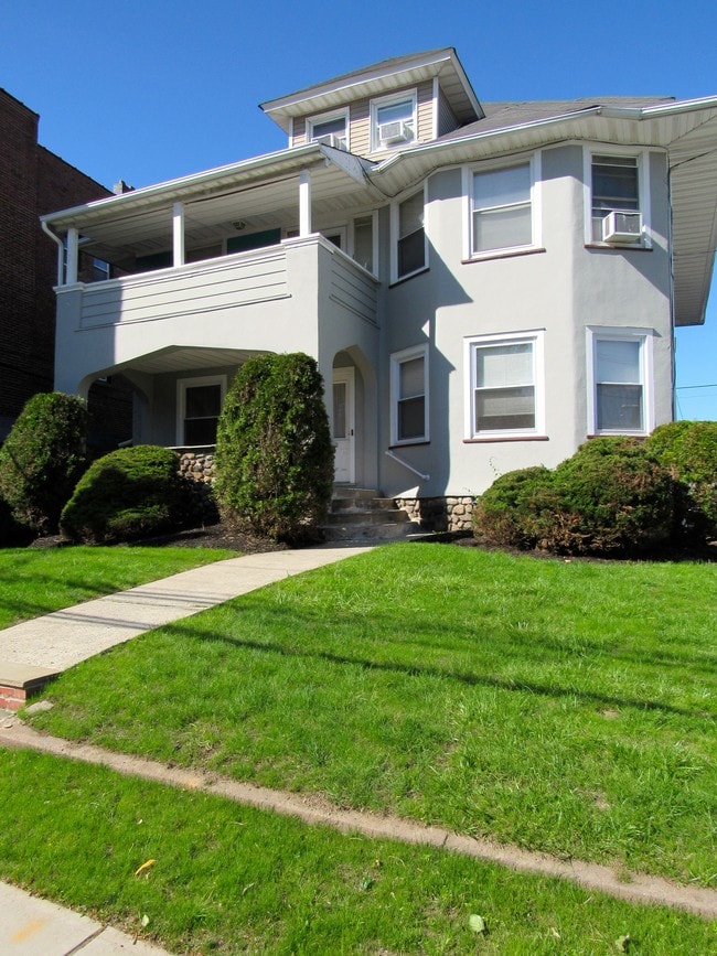 Foto del edificio - 75 Glenridge Ave