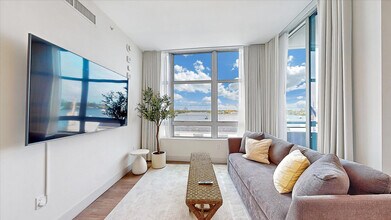 Building Photo - 777 N Ocean Dr