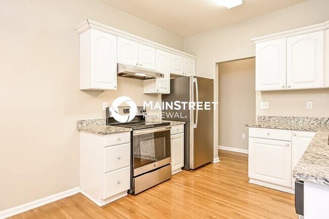 Foto del edificio - 3 Bedroom Pet-Friendly Home in Alabaster, AL with Main Street Renewal