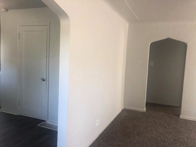 Building Photo - 2 Bedroom 1 Bathroom in East Denver Availa...