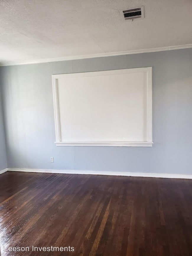 Building Photo - 3 br, 1 bath House - 2706 Meadow St