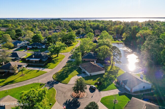 Foto del edificio - 5509 Bloomwood Ct