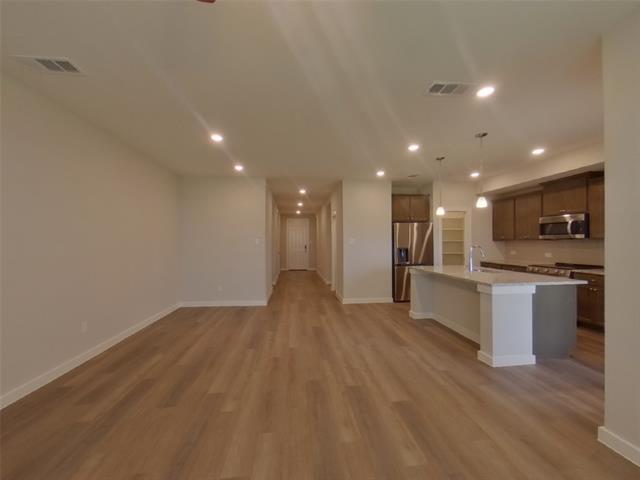 Foto del edificio - 2589 Dulaney Dr