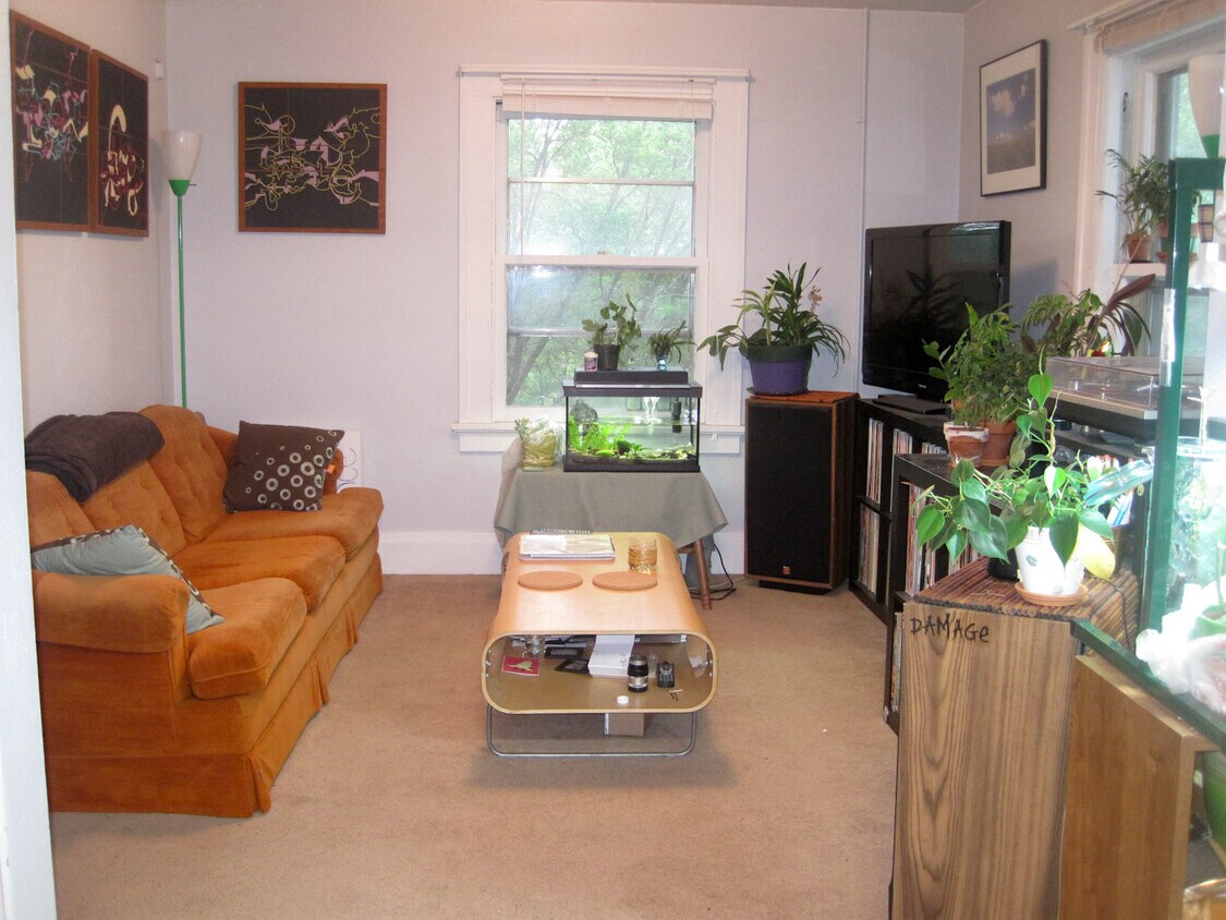 Primary Photo - 430 E. Jefferson Street