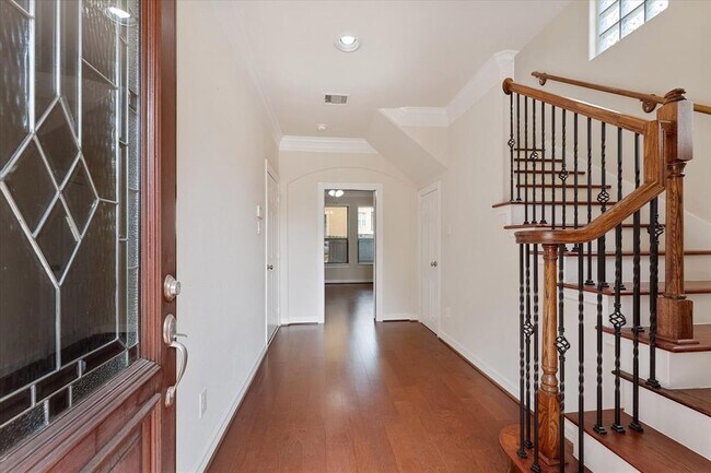 Foto del edificio - 5502 Lunia Ln
