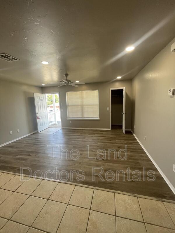 Building Photo - 13797 CR 1554
