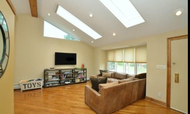 Photo - 79 Plymouth Rd (Plainview, NY)