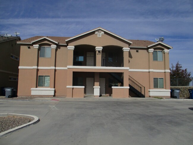 Foto del edificio - "Charming 2-Bed, 2-Bath Gem in El Paso – 1...