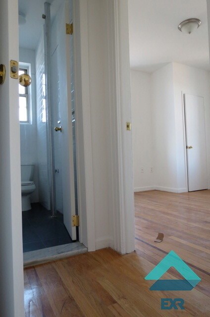 Building Photo - 6117 68th Ave