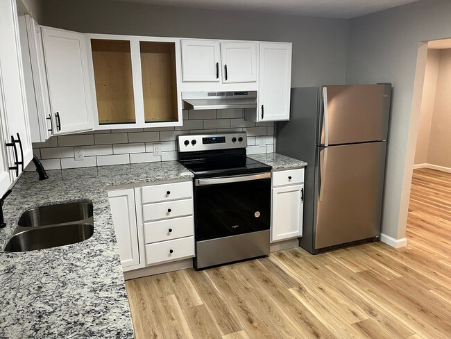 Building Photo - Adorable 3 Bedroom, 2 Bath Home!
