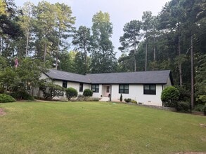 Building Photo - 1120 Creek Bridge Dr