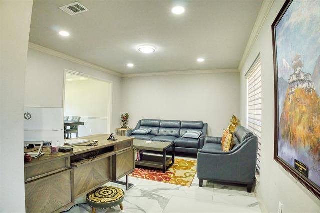 Foto del edificio - 4024 Guthrie Dr