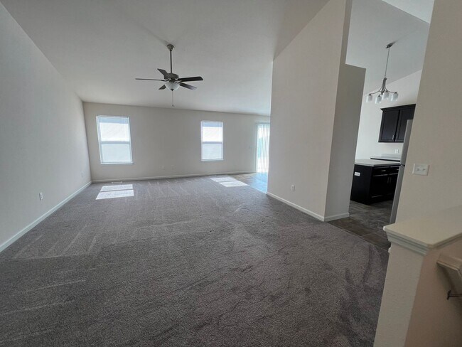 Foto del edificio - RARE FIND!