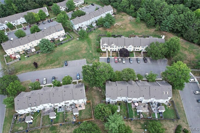 Building Photo - 2926 Mary Beth Ln