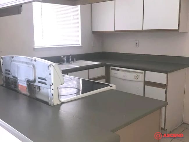 Building Photo - Cozy Apartment off Acres & White Ln!