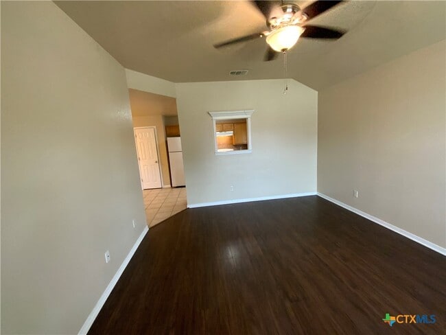 Building Photo - 1001 Leah Dr