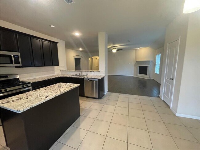 Foto del edificio - 26602 Yukon Straight Dr